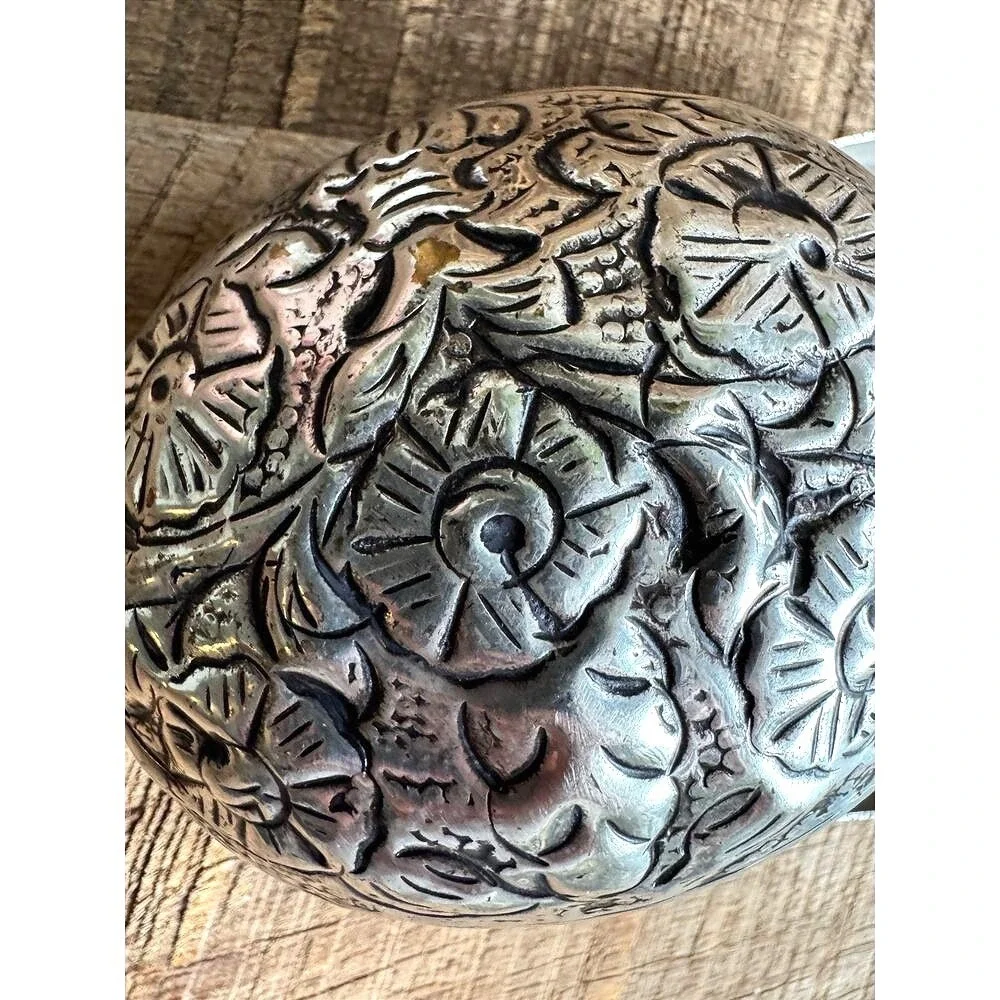 Vintage EPNS Round Silver-Tone Floral Trinket Box Victorian Revival